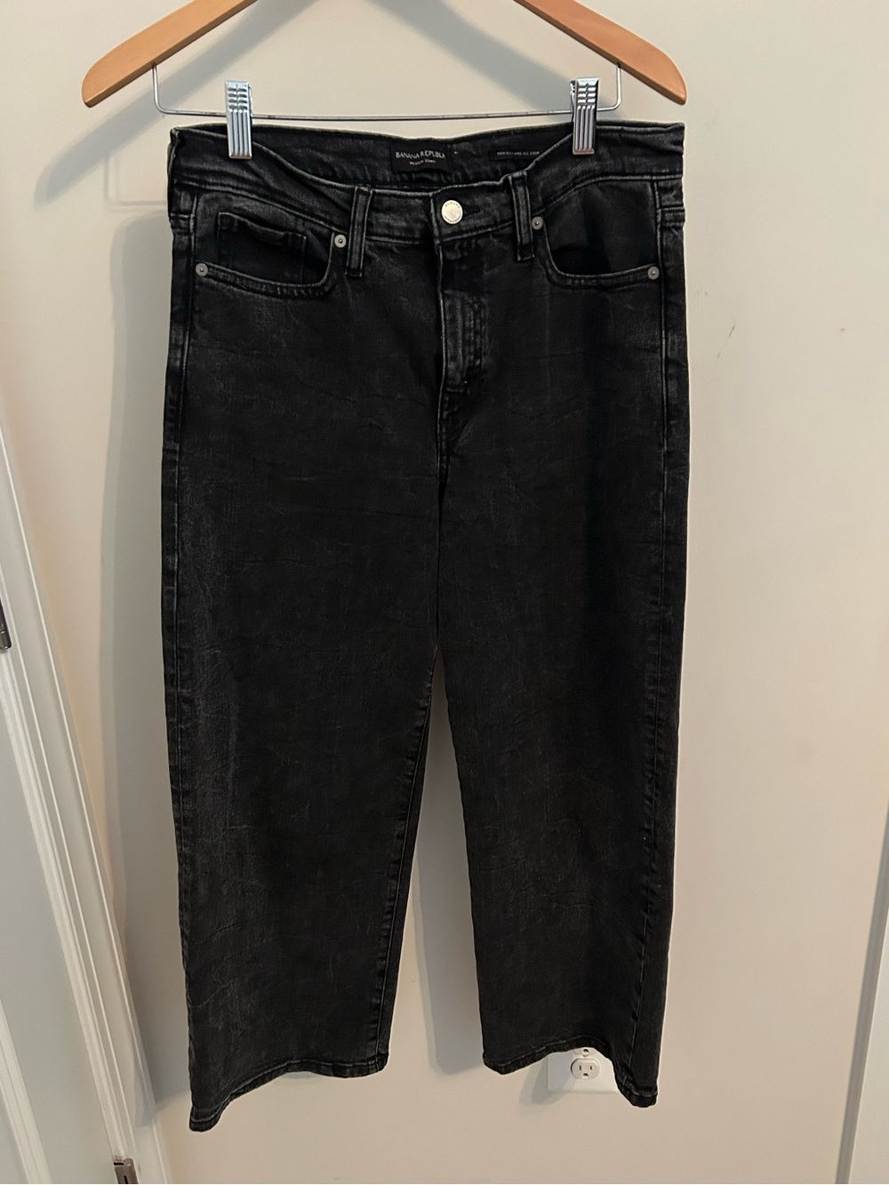 Banana Republic High Rise Wide Leg Crop Black Jeans Size 29